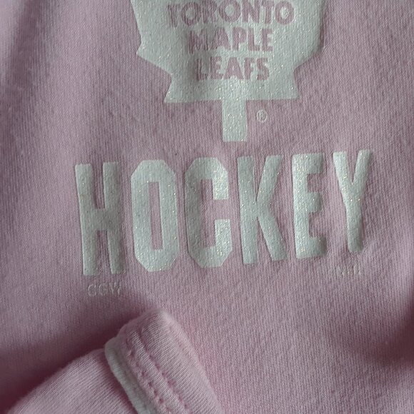 Vintage Soft Pink & White Toronto Maple Leafs Top - Picture 4 of 6